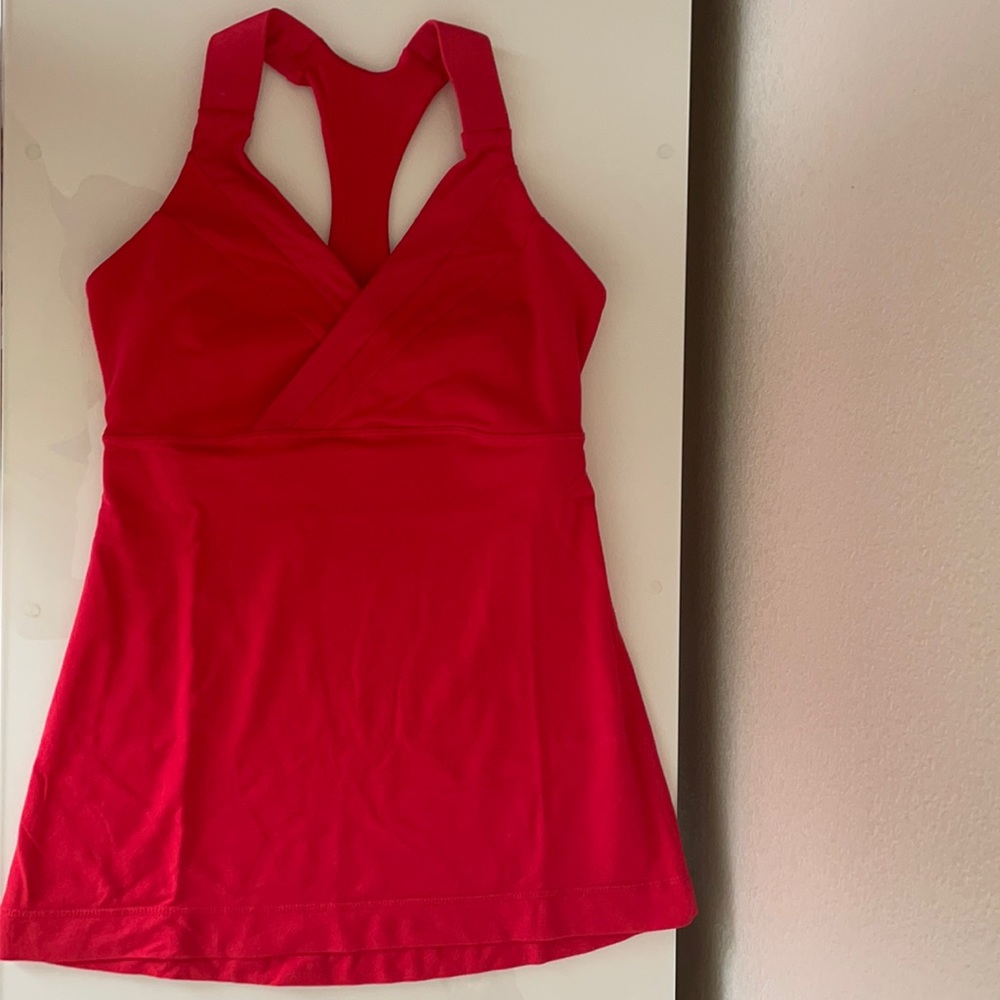 Lululemon active tank top size 4